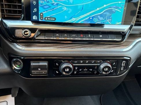 Used 2025 Chevrolet Silverado 1500 LT image 21