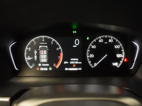 Used 2023 Honda Pilot Touring image 13