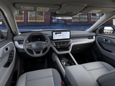 New 2025 Ford Explorer Active w/ Active Comfort Package image 9