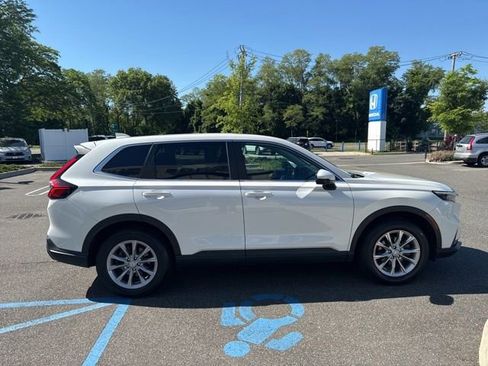 Used 2024 Honda CR-V EX image 9