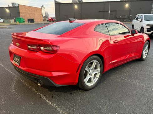 Used 2023 Chevrolet Camaro LT w/ Technology Package image 5