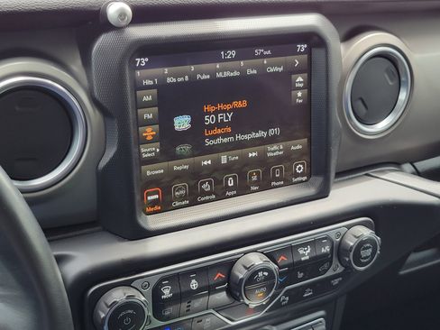 Used 2021 Jeep Wrangler Unlimited Rubicon 4xe w/ Cold Weather Group AWD/4WD image 13