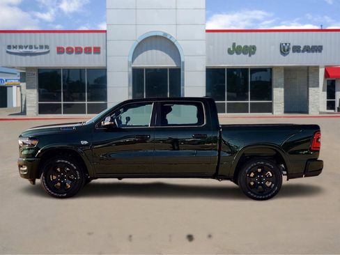 New 2026 RAM 1500 4x4 Crew Cab image 3