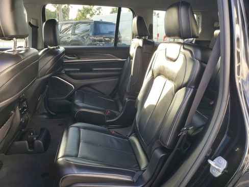 Certified 2021 Jeep Grand Cherokee L Limited RWD image 19