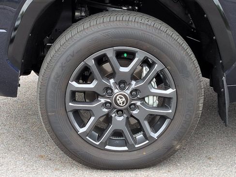 Used 2026 Toyota Tundra Platinum AWD/4WD image 46