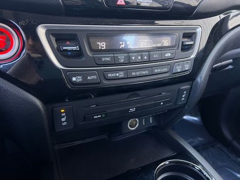 Used 2016 Honda Pilot Touring image 24