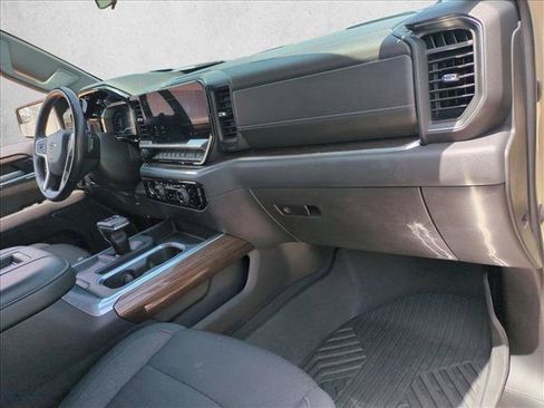 Used 2022 Chevrolet Silverado 1500 LT Trail Boss w/ LPO, Dark Essentials Package AWD/4WD image 21