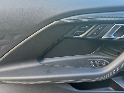 Used 2025 BMW 230i Coupe w/ Convenience Package image 12