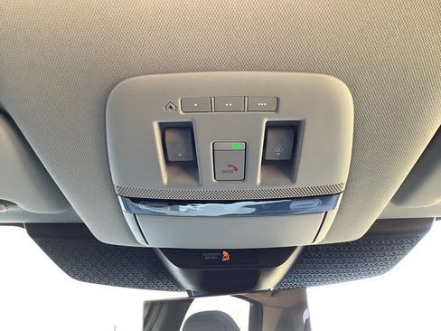 Used 2024 Nissan Ariya AWD image 20