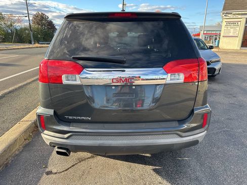 Used 2017 GMC Terrain SLE image 4