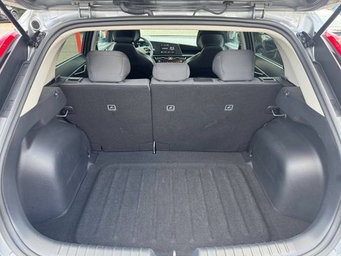 Used 2026 Kia Niro LX FWD image 29