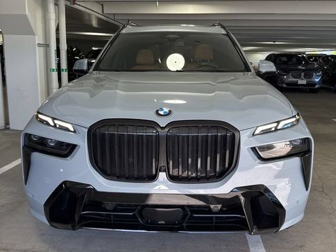 Certified 2024 BMW X7 xDrive40i w/ M Sport Package AWD/4WD image 2