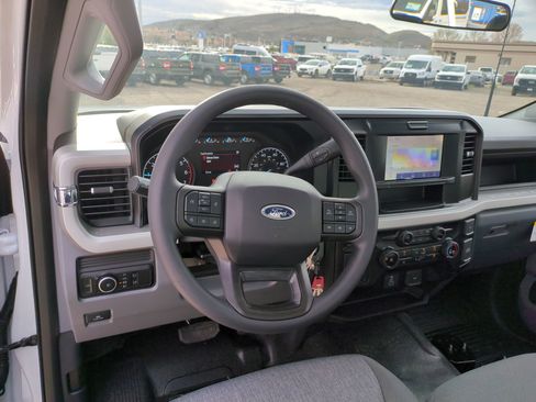 New 2026 Ford F250 XL w/ XL Chrome Package image 10