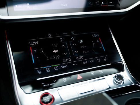 Used 2025 Audi RS 6 performance AWD/4WD image 15