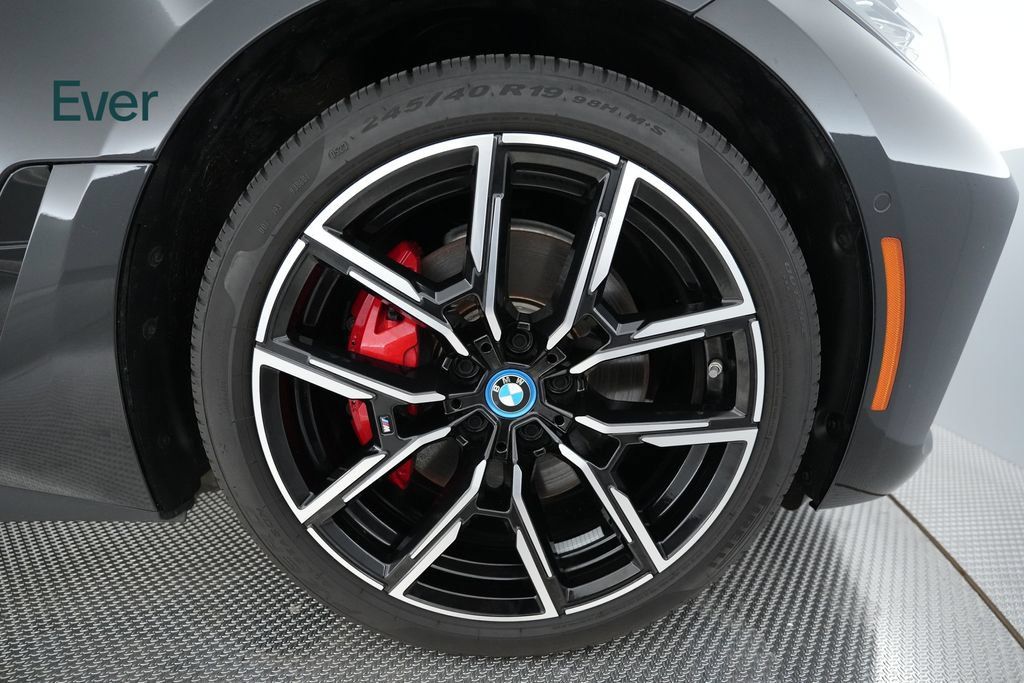 Used 2023 BMW i4 eDrive40 w/ M Sport Package RWD image 18