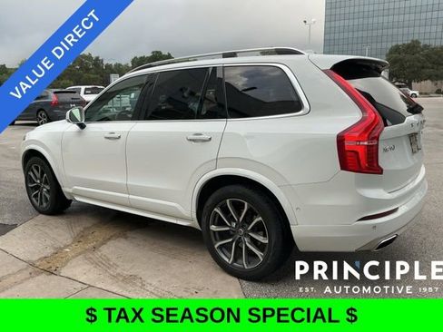 Used 2016 Volvo XC90 T6 Momentum w/ Momentum Plus Package AWD/4WD image 4