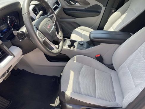 Used 2023 GMC Terrain SLE FWD image 13
