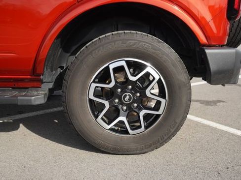 Used 2023 Ford Bronco Outer Banks image 41