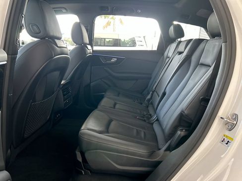 Used 2025 Audi Q7 3.0T Premium Plus AWD/4WD image 32