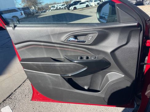 New 2026 Chevrolet Trax RS w/ Sunroof Package image 28