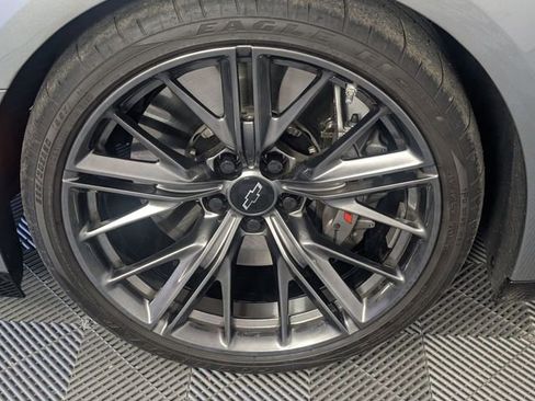 Used 2024 Chevrolet Camaro ZL1 RWD image 8