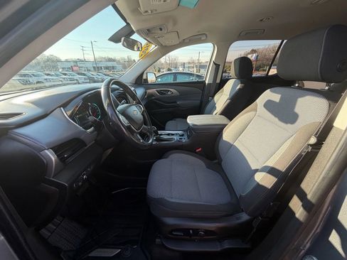 Used 2018 Chevrolet Traverse LT image 22