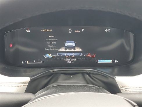 New 2026 Jeep Compass Limited w/ Sun, Sound & Navigation Group AWD/4WD image 21