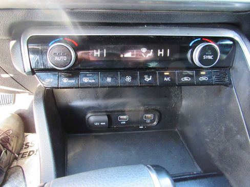 Used 2023 Kia K5 GT-Line image 18