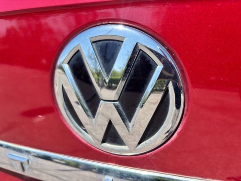 Used 2018 Volkswagen Atlas S image 11