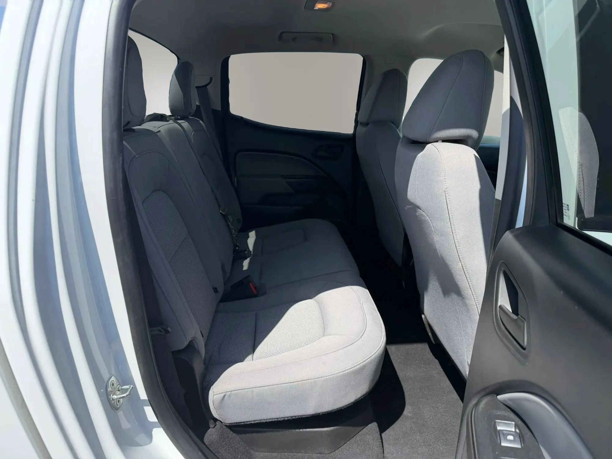 Used 2019 Chevrolet Colorado W/T w/ WT Convenience Package RWD image 15