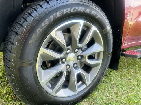 Used 2019 Chevrolet Silverado 1500 RST AWD/4WD image 17
