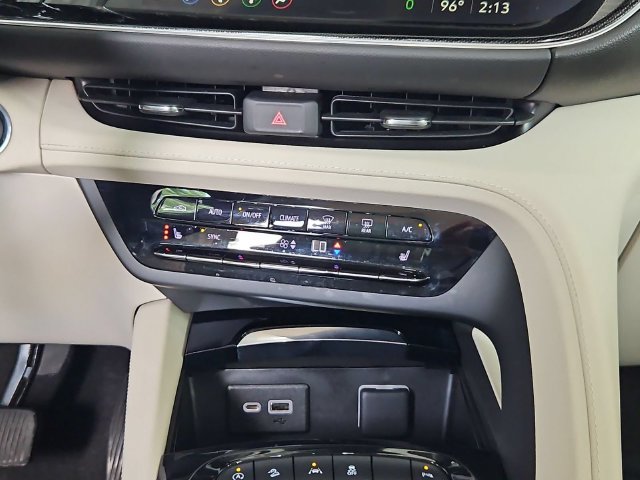Certified 2023 Buick Envision Essence AWD/4WD image 20