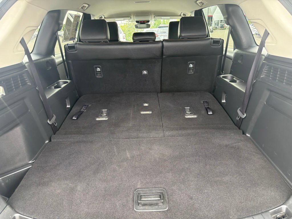 Used 2026 MAZDA CX-90 3.3 Turbo w/ Select Package AWD/4WD image 16
