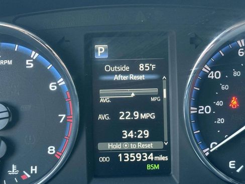 Used 2016 Toyota RAV4 Limited AWD/4WD image 30