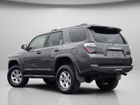 Used 2020 Toyota 4Runner SR5 Premium w/ Moonroof Package AWD/4WD image 21