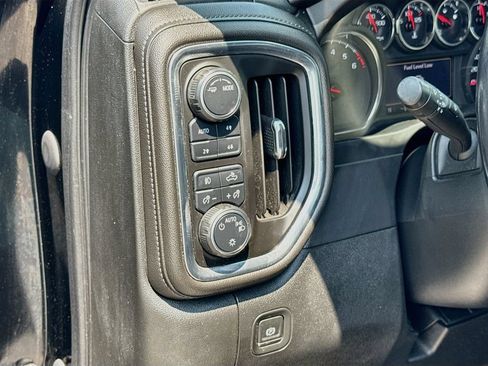 Used 2020 Chevrolet Silverado 1500 LT Trail Boss AWD/4WD image 10