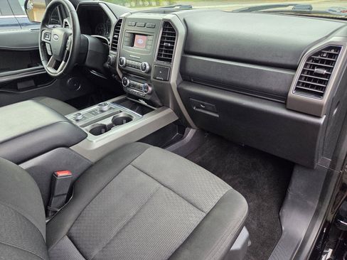 Used 2018 Ford Expedition Max XLT image 20