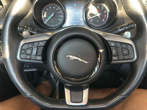 Used 2018 Jaguar F-TYPE Convertible RWD image 19