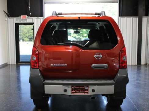 Used 2015 Nissan Xterra S w/ Value Package RWD image 4