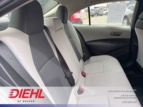 Used 2022 Toyota Corolla LE image 8