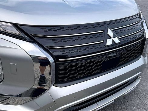 Used 2022 Mitsubishi Outlander SEL AWD/4WD image 29