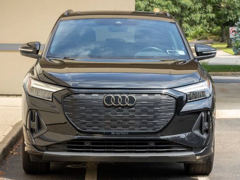 Used 2023 Audi Q4 e-tron Premium Plus w/ Premium Plus AWD/4WD image 2