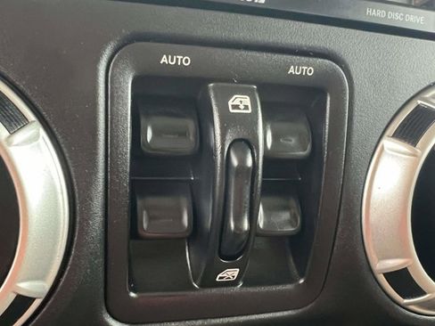 Certified 2017 Jeep Wrangler Unlimited Sahara w/ Dual Top Group image 23