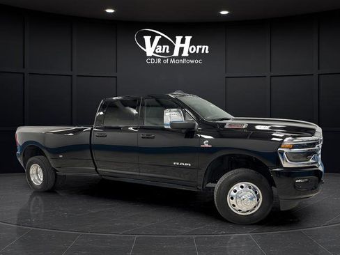 Used 2025 RAM 3500 Laramie AWD/4WD image 1