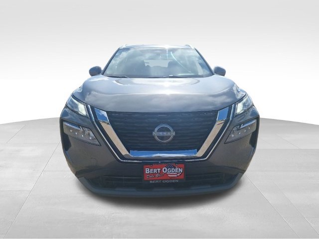 Certified 2023 Nissan Rogue SV w/ SV Premium B Package FWD image 2
