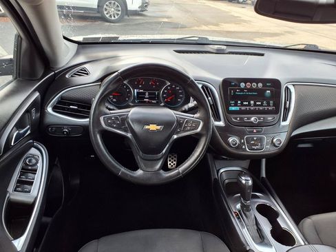 Used 2016 Chevrolet Malibu LT FWD image 8