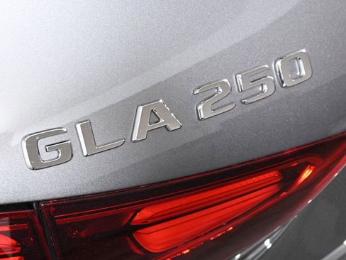 New 2026 Mercedes-Benz GLA 250 4MATIC image 37