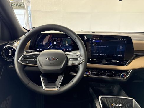 New 2026 Chevrolet Equinox ACTIV FWD image 16