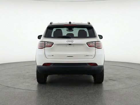 Used 2025 Jeep Compass Limited AWD/4WD image 7