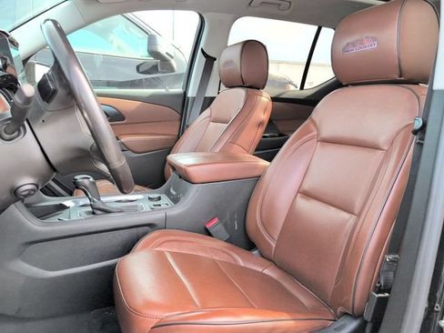 Used 2018 Chevrolet Traverse High Country AWD/4WD image 12